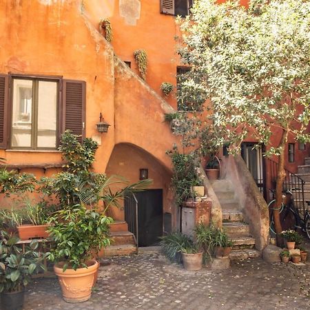 The Red House At Arco Degli Acetari Rom Exteriör bild